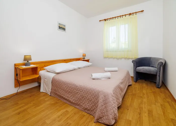 Tatjana Apartamento *